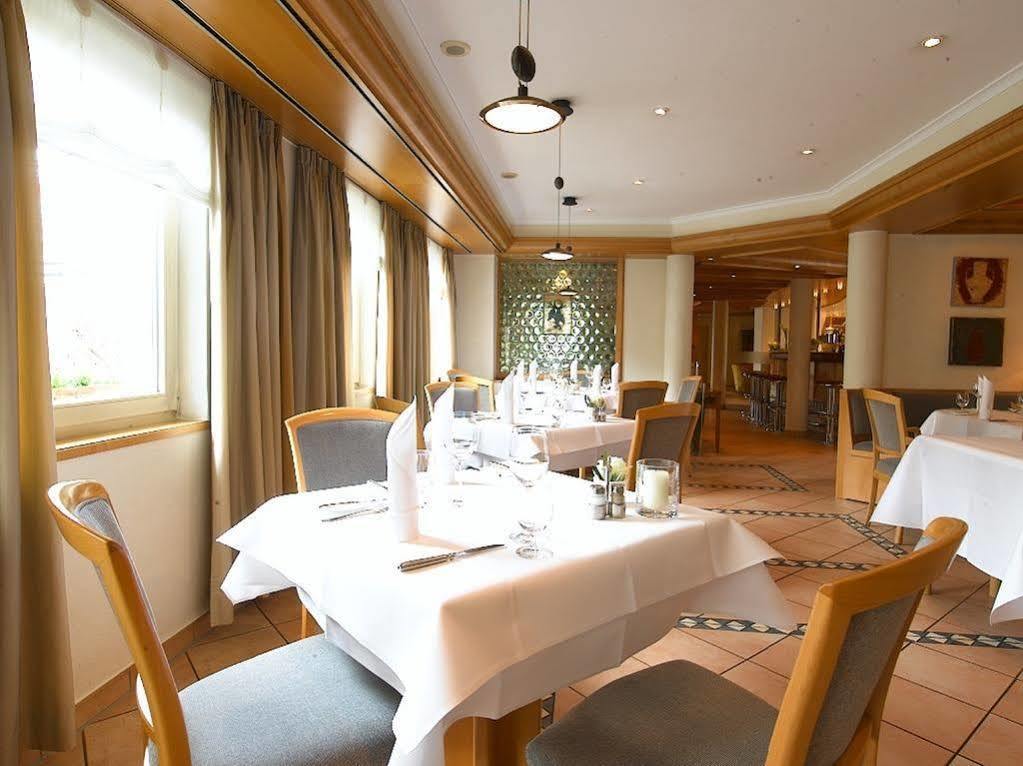 Schwitzer'S Hotel Am Park Waldbronn Extérieur photo