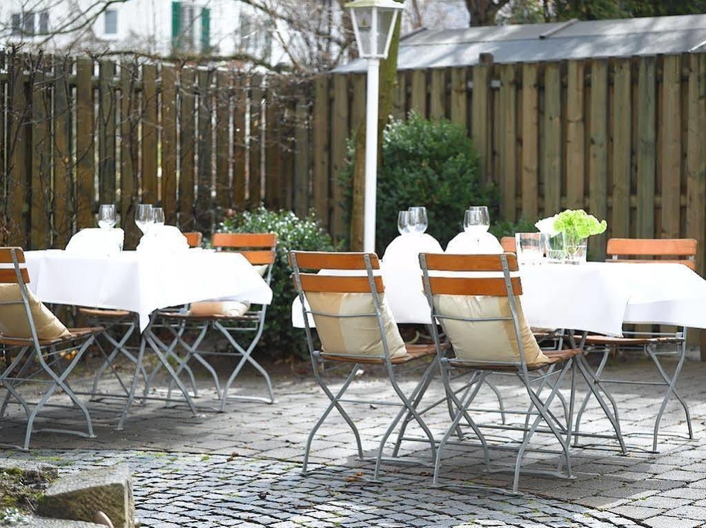 Schwitzer'S Hotel Am Park Waldbronn Extérieur photo