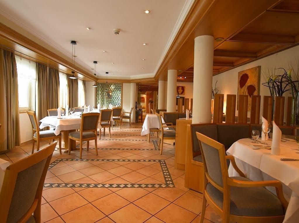 Schwitzer'S Hotel Am Park Waldbronn Extérieur photo